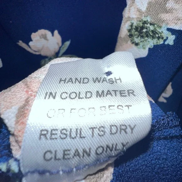 Jodifl Navy Blue Floral Ruffle Sleeve Keyhole Blouse M - Picture 3 of 6